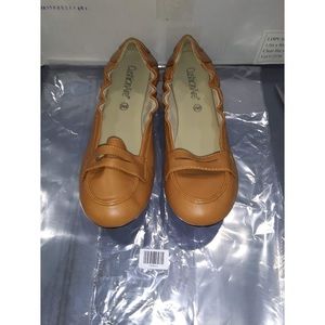 Cushion Aire Womens Loafer Flats , Brown Tan Faux Leather, 9.5